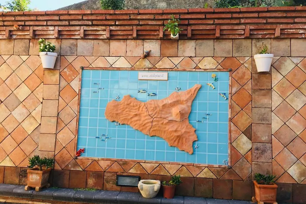 House Angelina Viagrande location